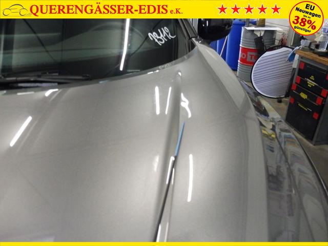 Nissan Juke N-Connecta 1.0L DIG-T 114 hp (turbo gasoline) 