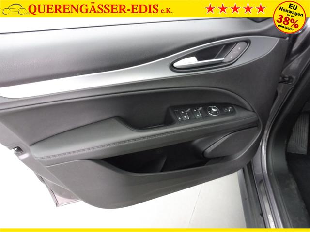 Alfa Romeo Stelvio Sprint 2.2L Diesel 160 hp 
