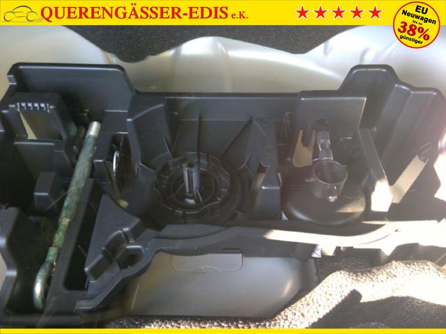 Peugeot 2008 Allure Hybrid 145 (e-DCS6) 