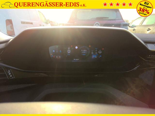 Peugeot 408 Allure Hybrid 136 e-DCS6 (1.2L) 