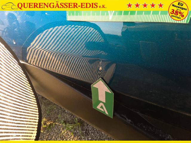 Peugeot 408 Allure Hybrid 136 e-DCS6 (1.2L) 