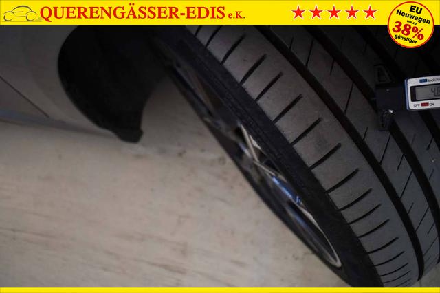 BMW 1er 1 Serie M Sport Design 120d 163 hp (120 kW) Diesel mild-hybrid, 7-speed DKG dual-clutch automatic, 2.0L (1995 cc) I4 TwinPower Turbo 