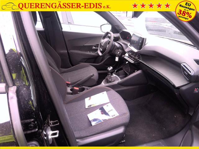 Peugeot 2008 Style 1.2L (1199cc) 100 hp S&S (3-cyl) with 6-speed manual 