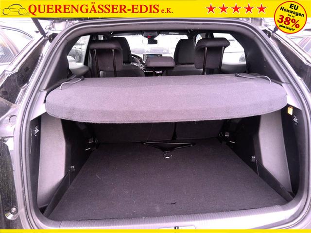 Peugeot 2008 Style 1.2L (1199cc) 100 hp S&S (3-cyl) with 6-speed manual 