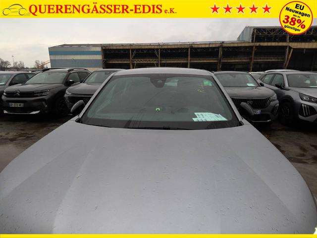 Peugeot 2008 Style 1.2L (1199cc) gasoline 100 hp S&S, 6-speed manual 