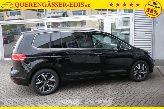 VW Touran 1.5 TSI DSG Grenadilschwarz 