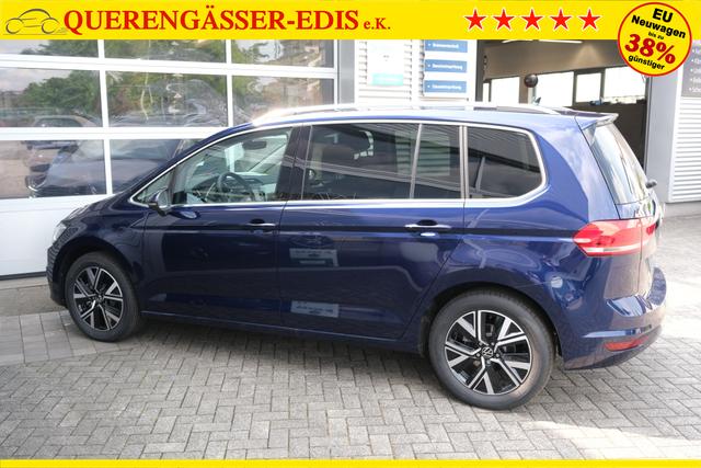VW Touran Atlantik Blau 