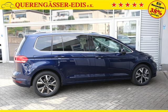 VW Touran Atlantik Blau 