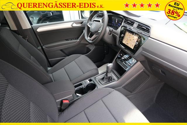 VW Touran Atlantik Blau 