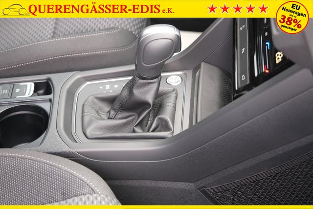 VW Touran Atlantik Blau 