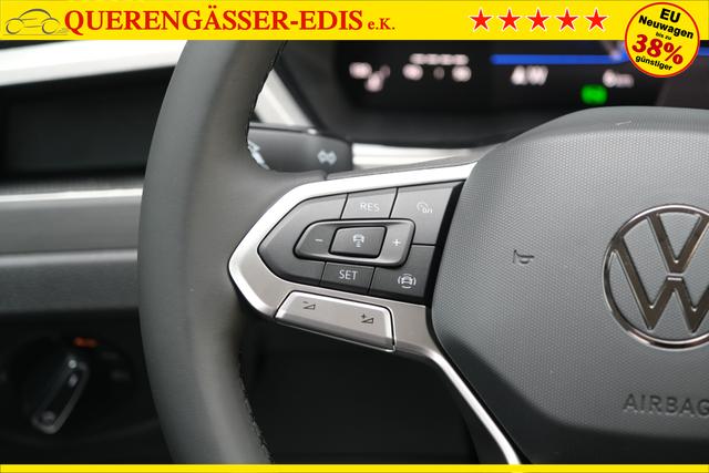 VW Touran Atlantik Blau 