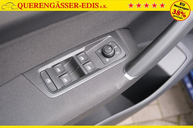 VW Touran Atlantik Blau 