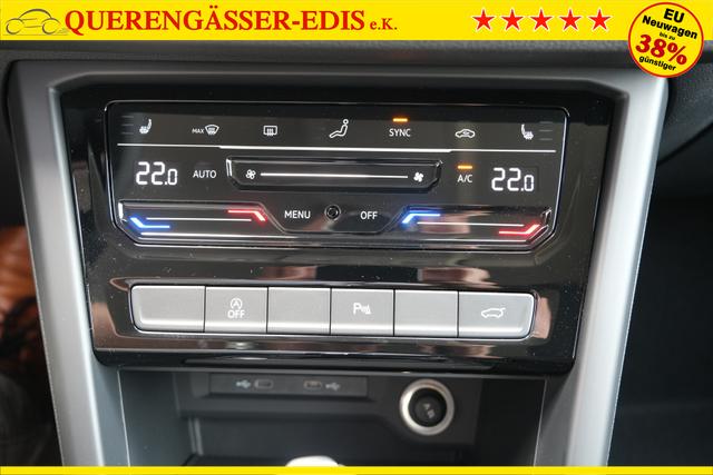 VW Touran Atlantik Blau 
