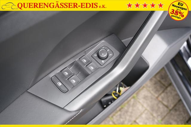 VW T-Cross R-Line Deep Black Perleffekt 