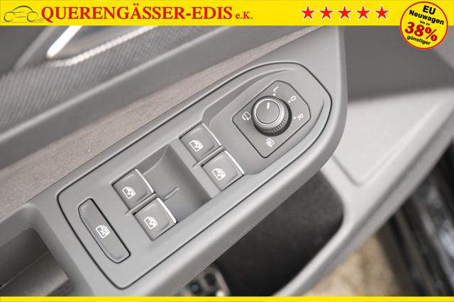 Volkswagen Golf 1.5 TSI R-Line AHK LED+ Side-Assist 360° Travel-Assist ACC Keyless 