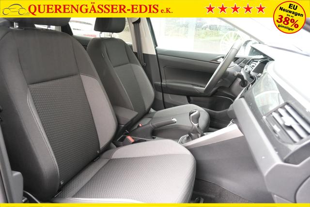 VW Taigo Life Deep Black Perleffekt 