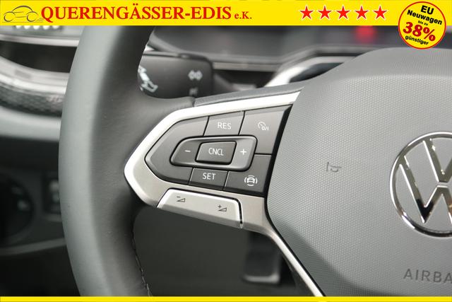 VW Taigo Life Deep Black Perleffekt 