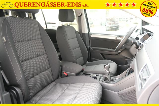 VW Touran 1.5 TSI DSG Grenadilschwarz 