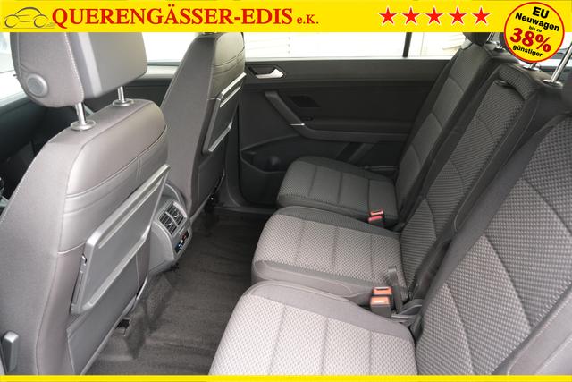 VW Touran 1.5 TSI DSG Grenadilschwarz 