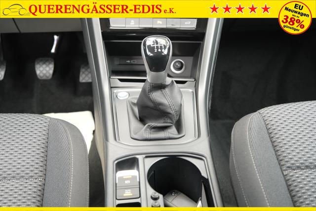 VW Touran 1.5 TSI DSG Grenadilschwarz 