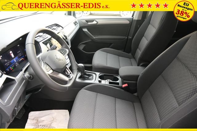 VW Touran 1.5 TSI DSG Grenadilschwarz 