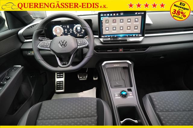 VW T-Roc 1.5 eTSI R-Line Wolf Grey 