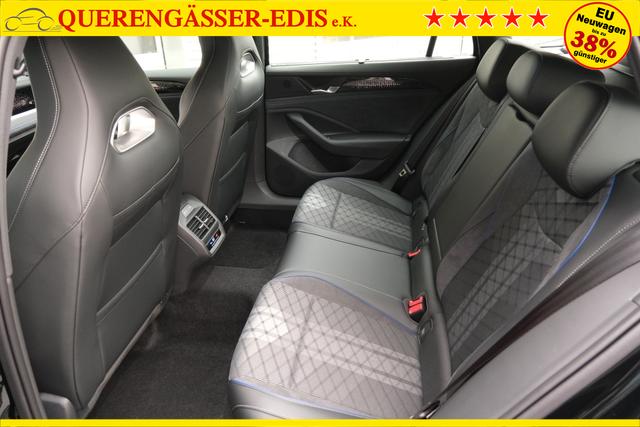 VW Passat Variant R-Line 