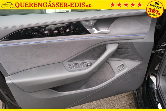 VW Passat Variant R-Line 