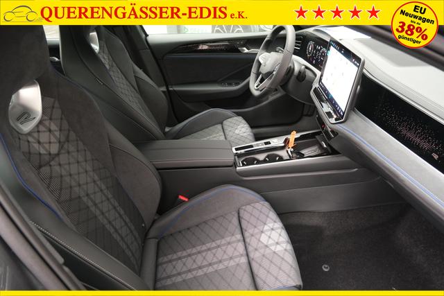 VW Passat Variant R-Line 