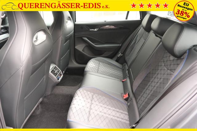 VW Passat Variant R-Line 