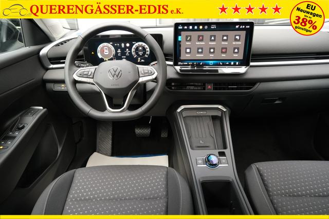 VW T-Roc Life Grenadillschwarz 