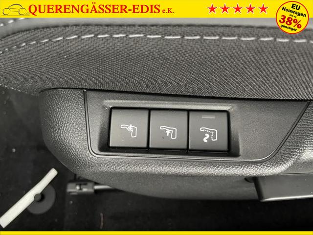 Peugeot 2008 GT (GT) 1.2 Hybrid 145 107kW (145 PS) e-DCS6 