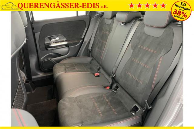 Mercedes-Benz GLA AMG Line GLA-Klasse (AMG Line) 220 d 4MATIC *PANO*AHK*NAVI*LED*SHZ*PDC* 