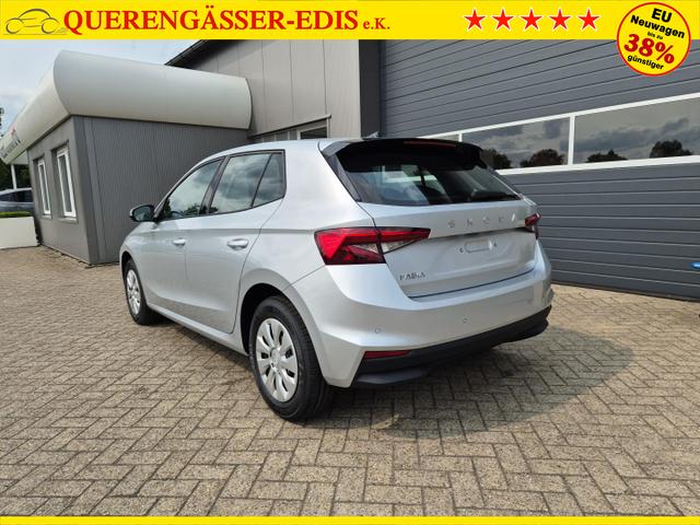 Skoda Fabia 1.0 TSI 115PS Selection 5-türig Sitzheizung Parksensoren Multifunktionslenkrad Klima Skoda-Radio Bluetooth Touchscreen Tempomat Nebelsch. wireless Apple CarPlay + Android Auto 