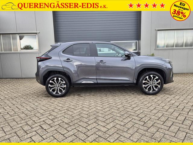 Toyota Yaris Cross 1.5VVT-iE 130PS Automatik Teamplayer Klimaautomatik Sitzheizung Lenkradheizung PDC v+h Rückf.Kamera 17-LM abged.Scheiben 2xKeyless DAB+ Bluetooth Touchscreen Apple CarPlay Android Auto 