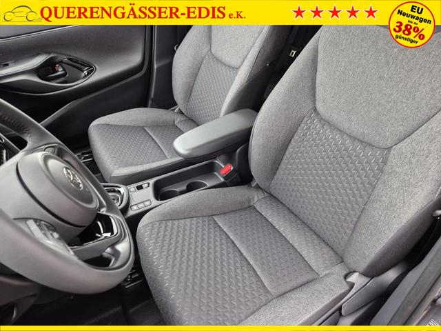 Toyota Yaris Cross 1.5VVT-iE 130PS Automatik Teamplayer Klimaautomatik Sitzheizung Lenkradheizung PDC v+h Rückf.Kamera 17-LM abged.Scheiben 2xKeyless DAB+ Bluetooth Touchscreen Apple CarPlay Android Auto 