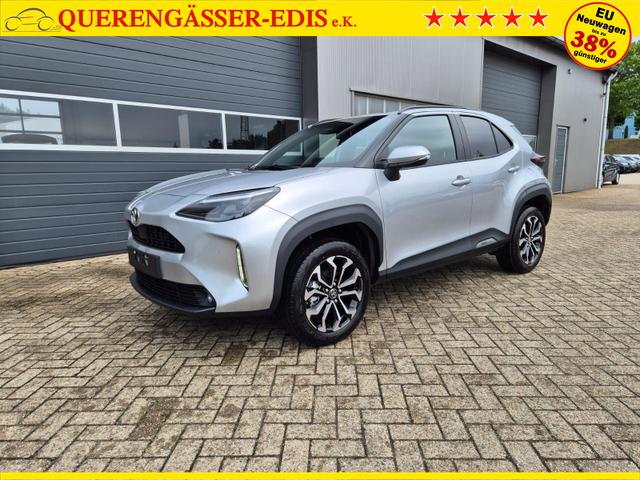Toyota Yaris Cross 1.5VVT-iE 130PS Automatik Teamplayer Klimaautomatik Sitzheizung Lenkradheizung PDC v+h R&uuml;ckf.Kamera 17-LM abged.Scheiben 2xKeyless DAB+ Bluetooth Touchscreen Apple CarPlay Android Auto 