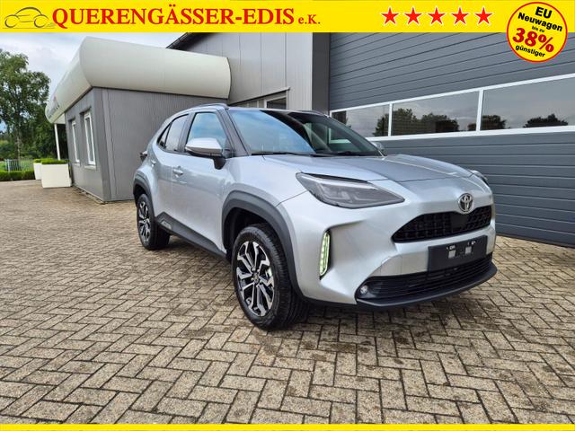 Toyota Yaris Cross 1.5VVT-iE 130PS Automatik Teamplayer Klimaautomatik Sitzheizung Lenkradheizung PDC v+h Rückf.Kamera 17-LM abged.Scheiben 2xKeyless DAB+ Bluetooth Touchscreen Apple CarPlay Android Auto 