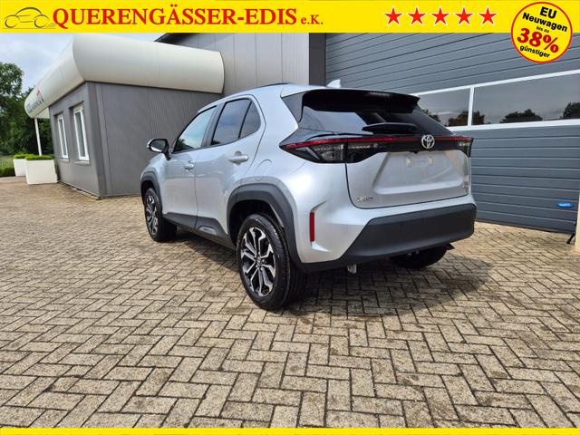 Toyota Yaris Cross 1.5VVT-iE 130PS Automatik Teamplayer Klimaautomatik Sitzheizung Lenkradheizung PDC v+h Rückf.Kamera 17-LM abged.Scheiben 2xKeyless DAB+ Bluetooth Touchscreen Apple CarPlay Android Auto 