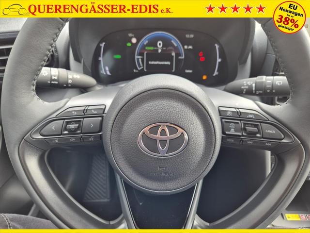 Toyota Yaris Cross 1.5VVT-iE 130PS Automatik Teamplayer Klimaautomatik Sitzheizung Lenkradheizung PDC v+h Rückf.Kamera 17-LM abged.Scheiben 2xKeyless DAB+ Bluetooth Touchscreen Apple CarPlay Android Auto 