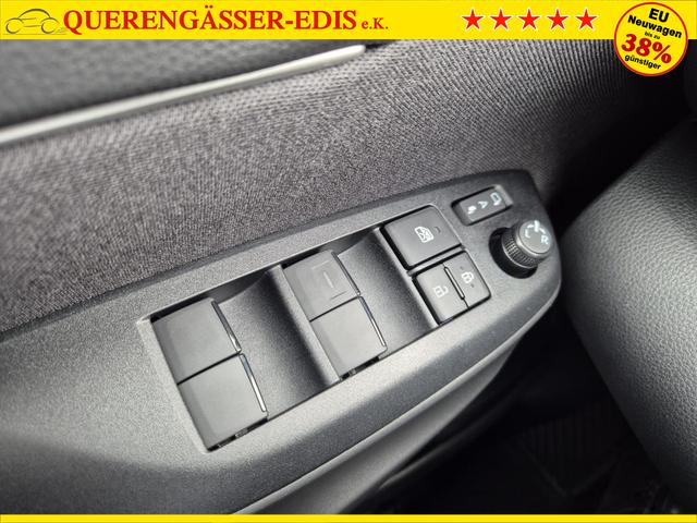 Toyota Yaris Cross 1.5VVT-iE 130PS Automatik Teamplayer Klimaautomatik Sitzheizung Lenkradheizung PDC v+h Rückf.Kamera 17-LM abged.Scheiben 2xKeyless DAB+ Bluetooth Touchscreen Apple CarPlay Android Auto 