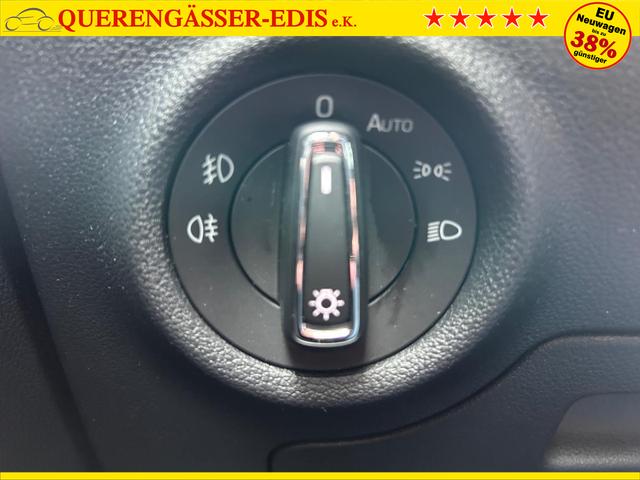 Skoda Kamiq 1.0 TSI 115PS DSG Selection Matrix-LED Sitzheizung Garantieverlängerung Klimaautomatik Parksensoren Skoda-Radio drahtlos Apple CarPlay + Android Auto Digital Cockpit Tempomat abg.Scheiben 