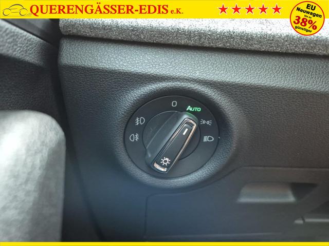 Skoda Kamiq 1.0 TSI 115PS DSG Selection Matrix-LED Sitzheizung Garantieverlängerung Klimaautomatik Parksensoren Skoda-Radio drahtlos Apple CarPlay + Android Auto Digital Cockpit Tempomat abg.Scheiben 