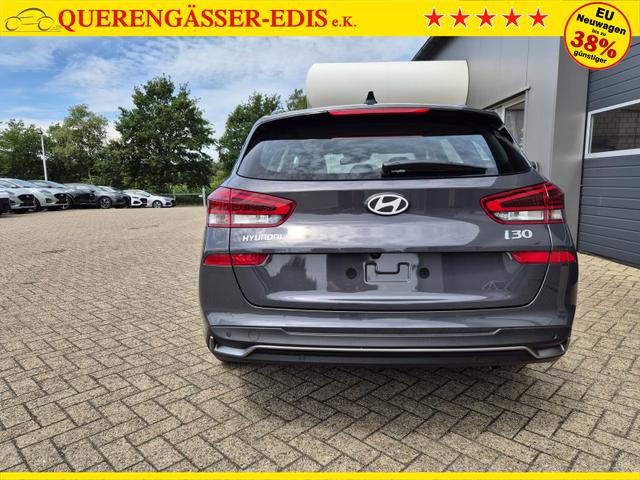 Hyundai i30 Kombi 1.0 T-GDI 100PS Automatik AbstandsTempomat Toter-Winkel-Assistent Sitzheizung Lenkradheizung Klimaautomatik Navi 10,25"-Touchscreen DAB+ wireless Apple CarPlay + Android Auto PDC v+h Rückf.Kamera 16-LM 