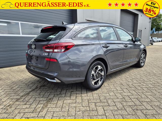 Hyundai i30 Kombi 1.0 T-GDI 100PS Automatik AbstandsTempomat Toter-Winkel-Assistent Sitzheizung Lenkradheizung Klimaautomatik Navi 10,25"-Touchscreen DAB+ wireless Apple CarPlay + Android Auto PDC v+h Rückf.Kamera 16-LM 