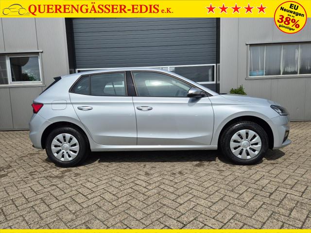 Skoda Fabia 1.0 TSI 95PS Selection 5-türig Rückf.Kamera Parksensoren Sitzheizung Multifunktionslenkrad Klima Skoda-Radio Bluetooth Touchscreen Tempomat Nebelsch. Apple CarPlay + Android Auto 