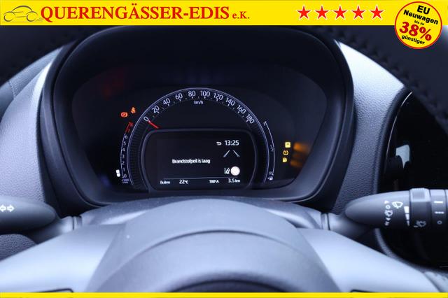 Toyota Aygo X 1.0 VVT-i 72PS Business Edition Sitzheizung AbstandsTempomat Multifunktionslenkrad Klima Radio Bluetooth Touchscreen wireless Apple CarPlay + Android Auto 
