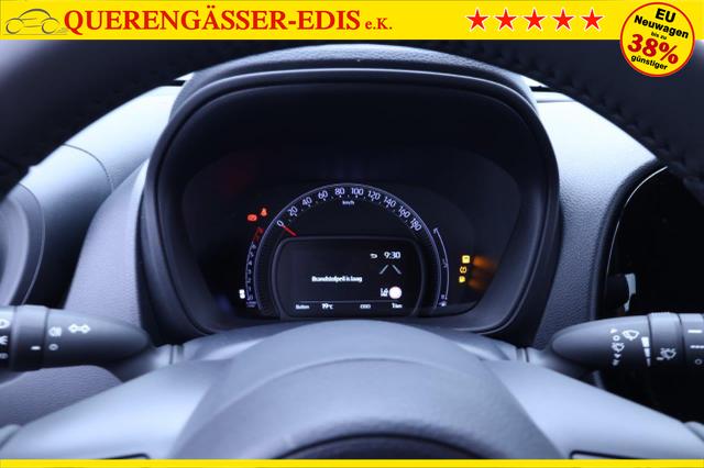 Toyota Aygo X 1.0 VVT-i 72PS Business Edition Sitzheizung AbstandsTempomat Multifunktionslenkrad Klima Radio Bluetooth Touchscreen wireless Apple CarPlay + Android Auto 