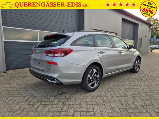 Hyundai i30 Kombi 1.5 T-GDI 95PS Sitzheizung Lenkradheizung Klima Tempomat Navi Apple CarPlay + Android Auto PDC v+h Rückf.Kamera 16-LM 