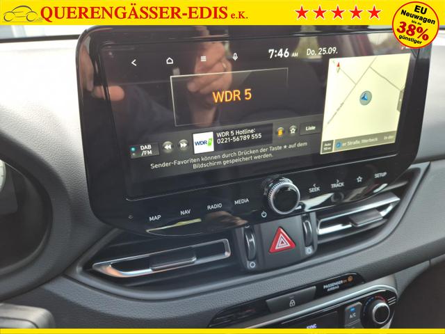 Hyundai i30 Kombi 1.5 T-GDI 95PS Klimaautomatik Sitzheizung Lenkradheizung Tempomat Navi Apple CarPlay + Android Auto PDC v+h Rückf.Kamera 16-LM 